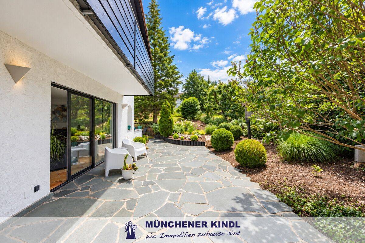 ***Viel Platz für Ihre Wohnträume! EFH mit 255 m² Wohnfläche auf 851 m² Grund in Otterfing***, 83624 Otterfing