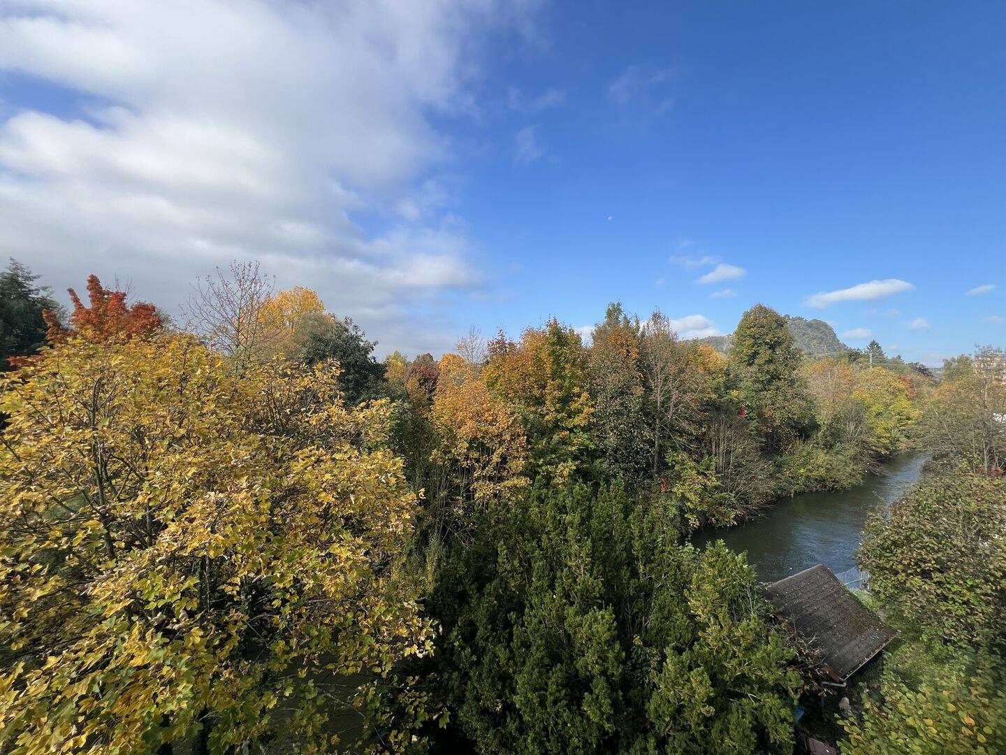 Großzügige 3,5 Zimmer Wohnung in Singen mit Blick auf die Aach!, 78224 Singen (Hohentwiel)