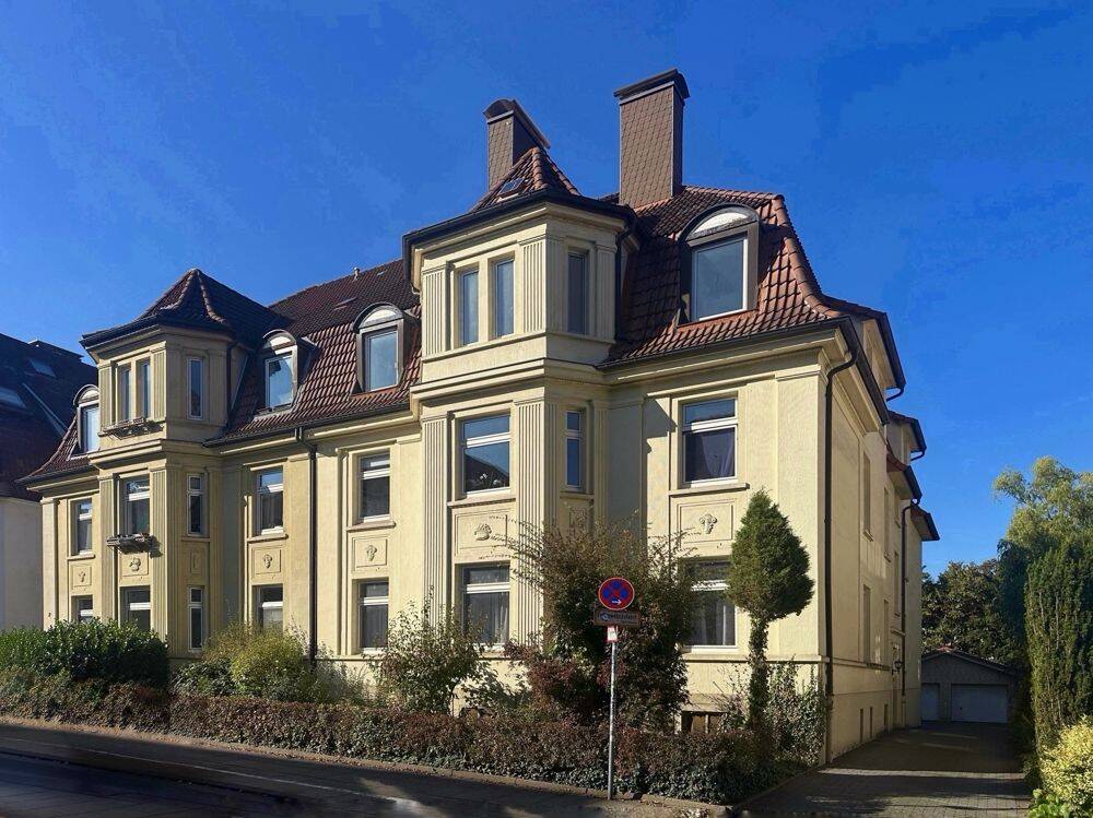 Viel Platz zum Wohlfühlen – charmante Altbauwohnung mit vier Zimmern Nähe Siggi, 33615 Bielefeld (Gellershagen Innenstadt)