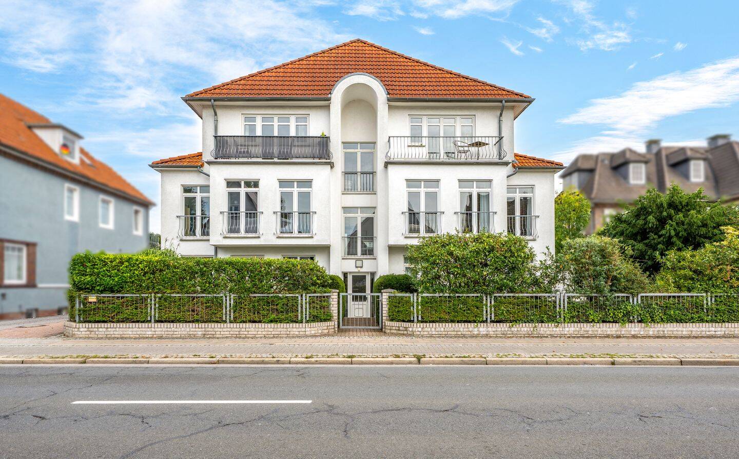 Drei-Zimmer-Wohnung mit Balkon in Toplage, 27749 Delmenhorst (Düsternort Mitte Schafkoven/Donneresch Stickgras/Annenriede)