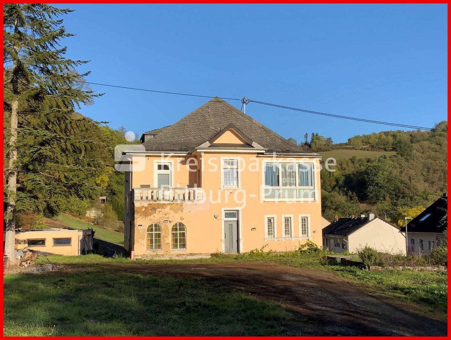 Stilvolles Einfamilienhaus mit großem Potenzial, 54649 Waxweiler