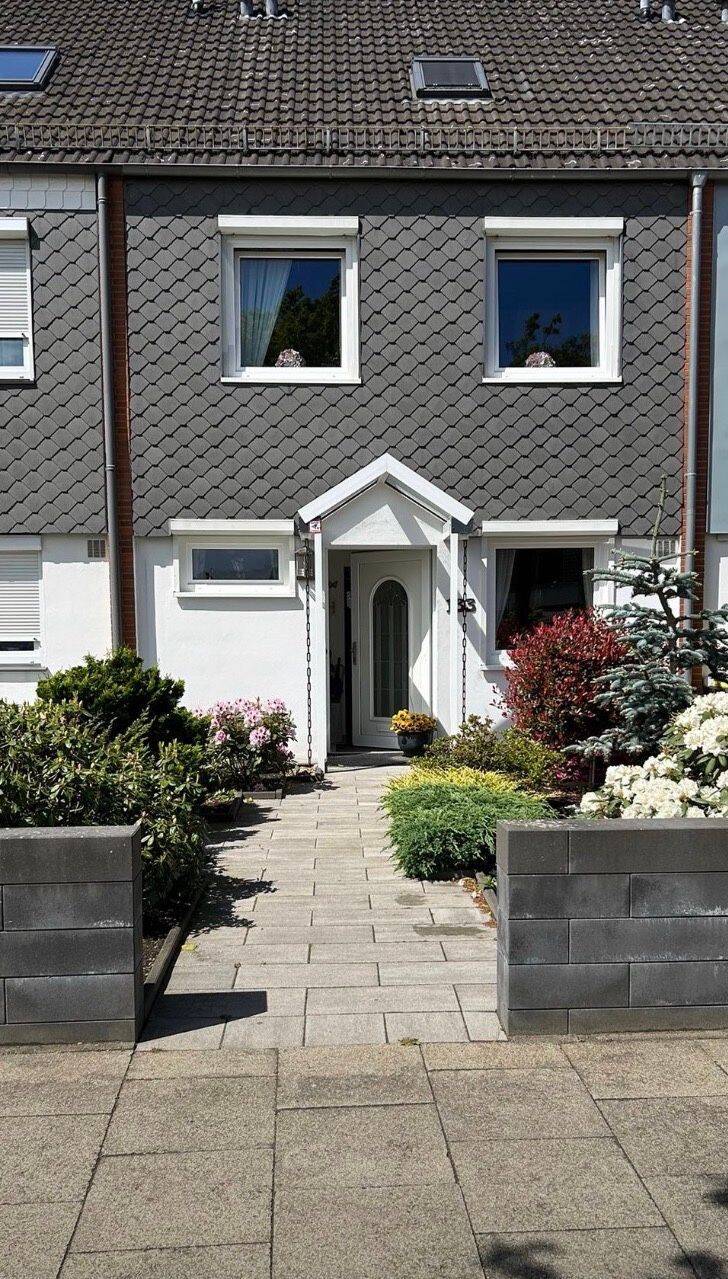 Von Privat RHM Kattenesch 150qm Wohnfläche 230qm Grund top Zustand, 28277 Bremen (Kattenesch Kattenturm)