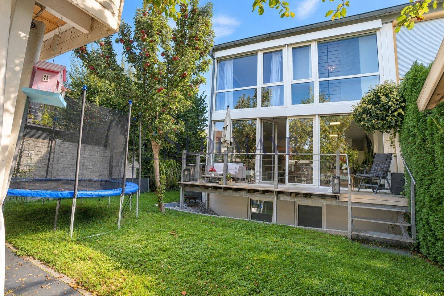 VERKAUF: Ein Zuhause zum Wohlfühlen – Großzügiges Haus mit Kamin, Garten und viel Platz!, 82211 Herrsching a. Ammersee