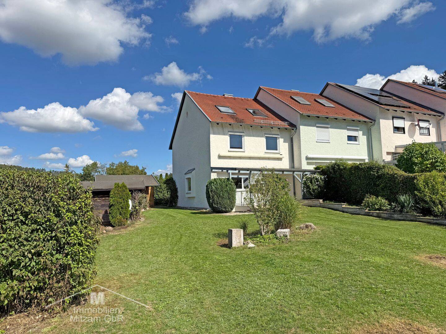 Reiheneckhaus mit Garage u. Nebengebäuden in sonniger u. ruhiger Lage von Greding, 91171 Greding