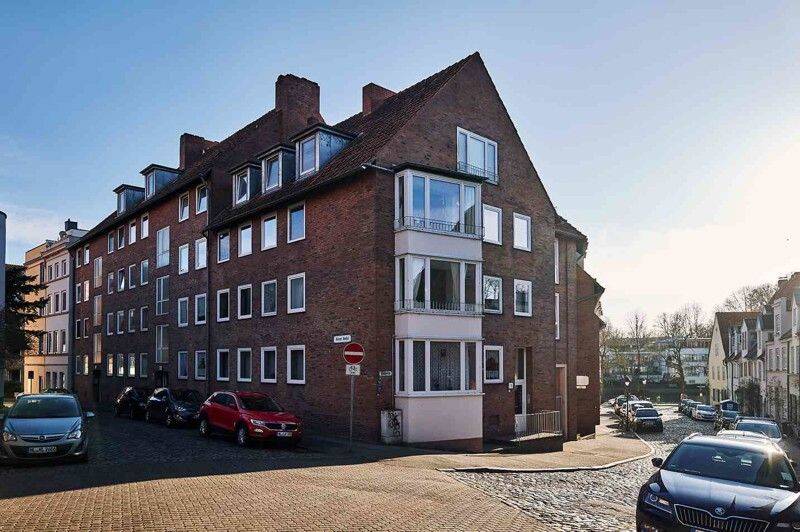 Ein tolles Wohngefühl: praktische 2-Zimmer-Erdgeschoss-Wohnung inmitten der Altstadt, sofort anmietbar!, 23552 Lübeck (Innenstadt)