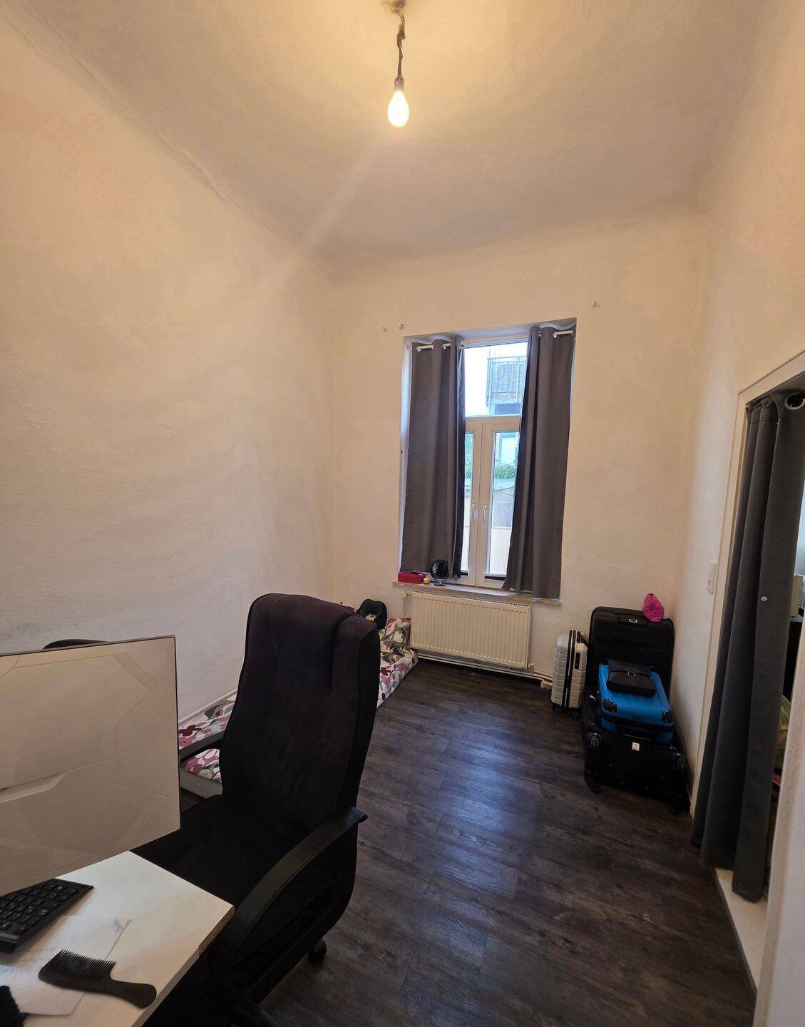 Dringend Nachmieter ab 01.11.: 2-Zimmer-Wohnung mit Balkon im Bremer Viertel, 28203 Bremen (Fesenfeld Ostertor Steintor)