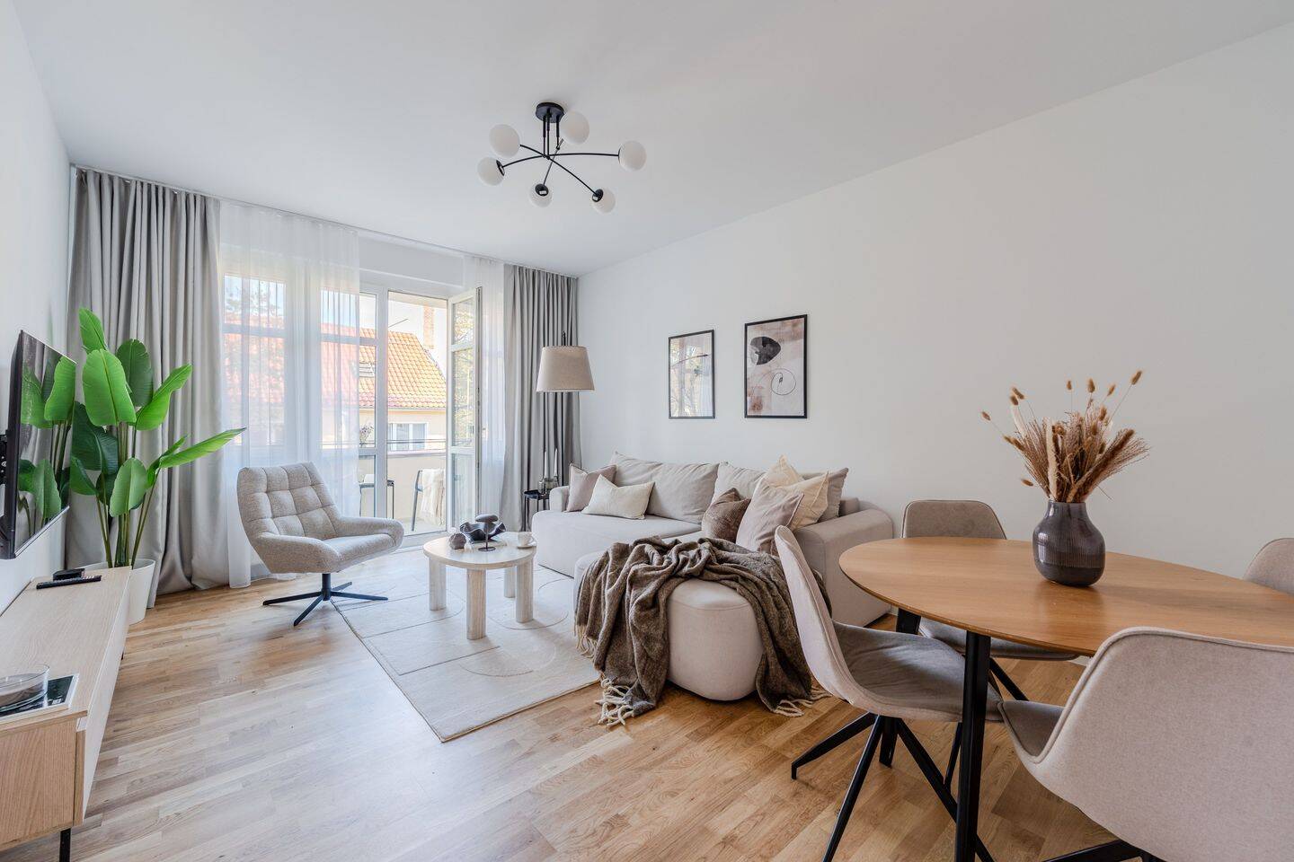 Möblierte Wohnung mit Balkon am Maybachufer, 12047 Berlin (Neukölln Kolonie Freie Stunde)