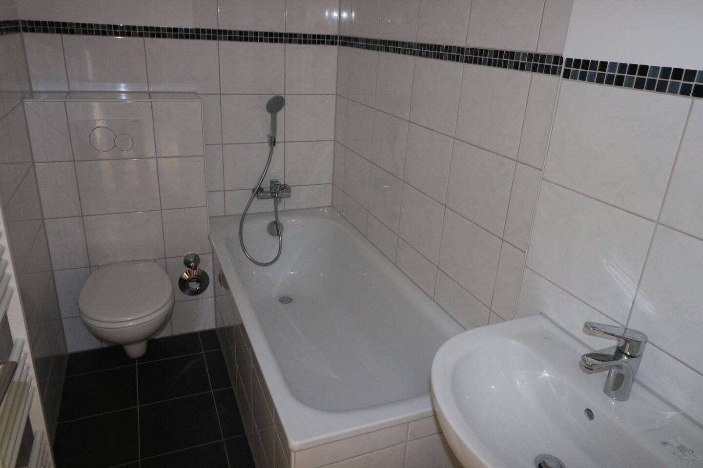 Hervorragende 3-Zimmer-Wohnung mit Balkon in Köln-Kühzällerweg, 51067 Köln (Mülheim Buchheim Dellbrück Holweide)