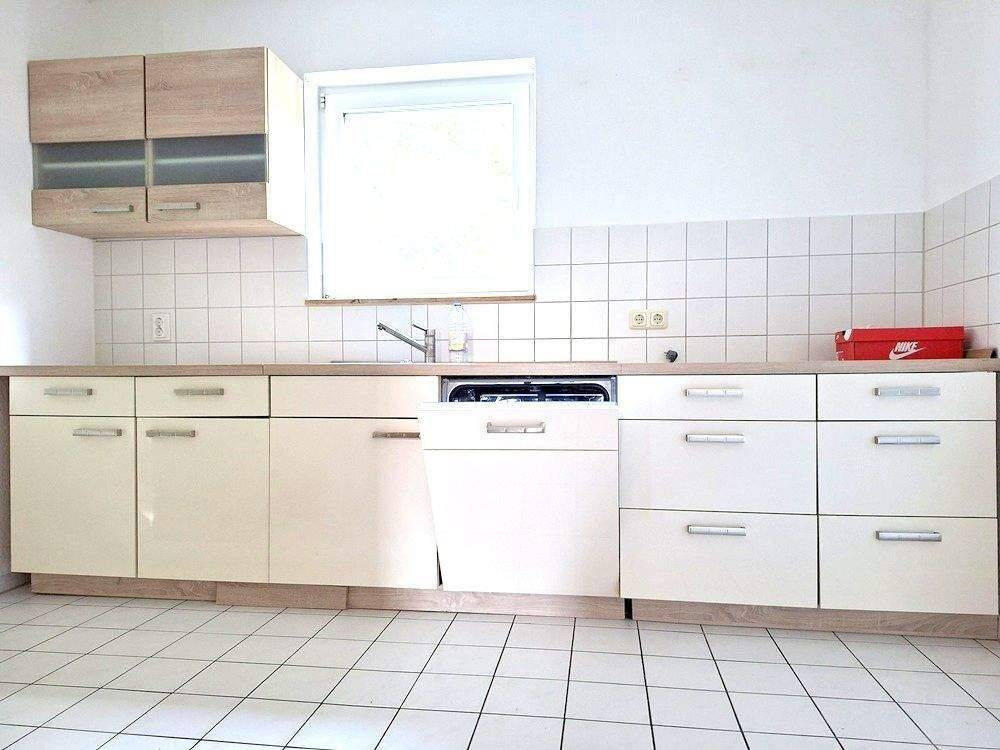 !! 3-Zimmer-Wohnung mit Einbauküche und Tiefgaragenstellplatz !!, 9130 Chemnitz (Hilbersdorf Sonnenberg Yorckgebiet Zentrum)