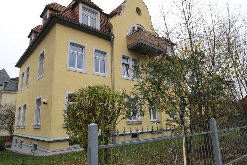 Schöne helle 2 RWG, Parkett und Laminat, Bad mit Fenster,  ASR, Balkon, 1129 Dresden (Hellerberge Pieschen-Nord/Trachenberge Trachau)