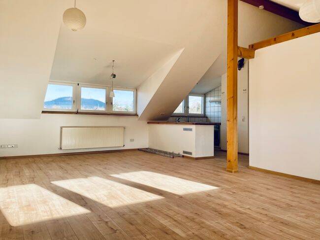 *Helle DG-Wohnung für Individualisten*, 79283 Bollschweil