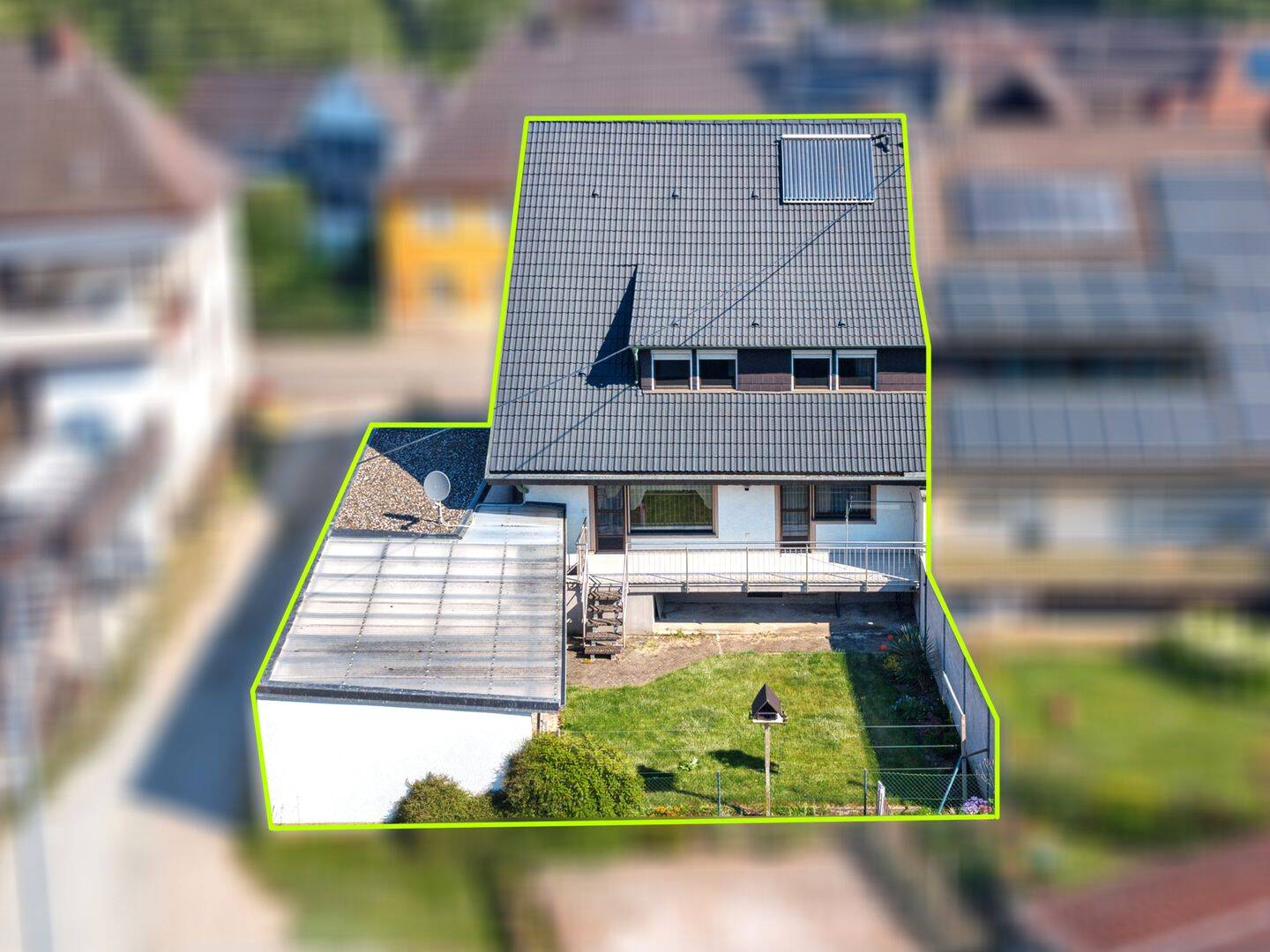 Attraktive Doppelhaushälfte mit 2 Wohneinheiten, 79336 Herbolzheim