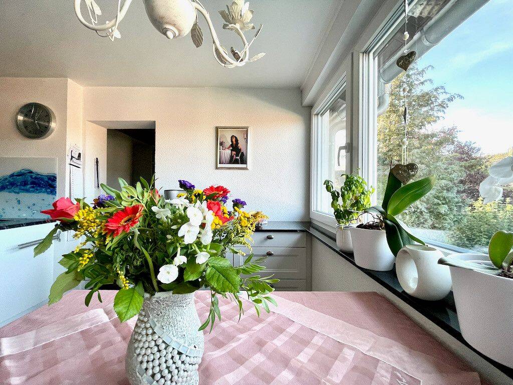 Herrlicher Ausblick – geräumige 3-4 Zimmerwohnung mit Gartenanteil und Garage –  nur 3 Parteien, 73642 Welzheim