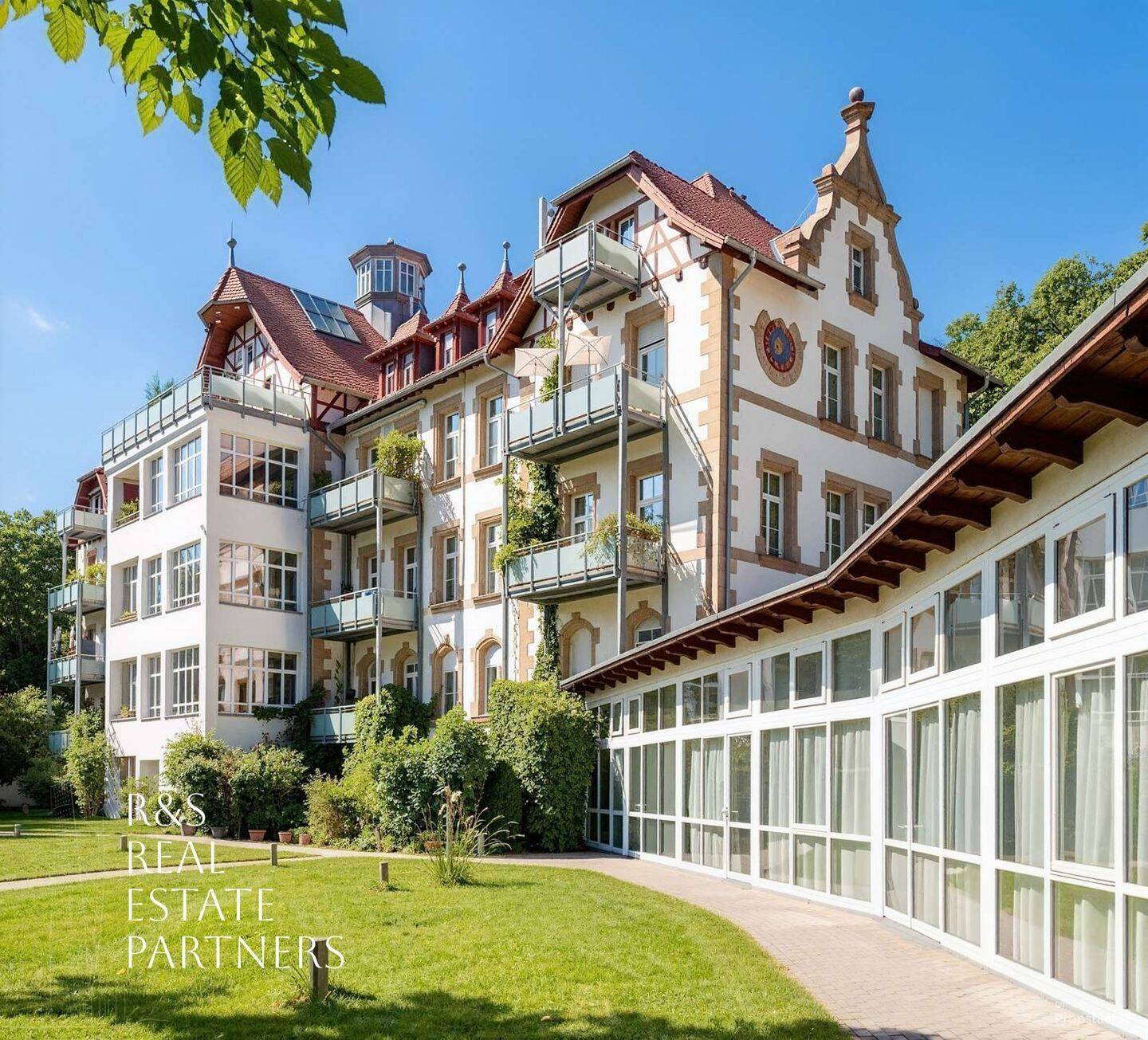 Wohnen mit Seltenheitswert – Exklusive 5-Zimmer-Residenz in idyllisch-historischer Parkkulisse, 90768 Fürth