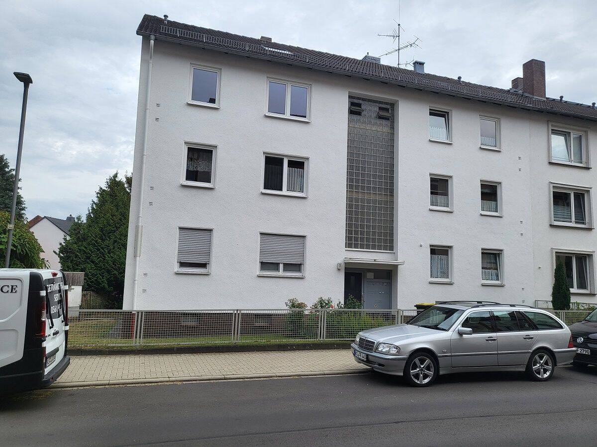 Voll möbilierte DG Whg.in zentraler Lage, 34134 Kassel (Niederzwehren Oberzwehren Süsterfeld/Helleböhn)