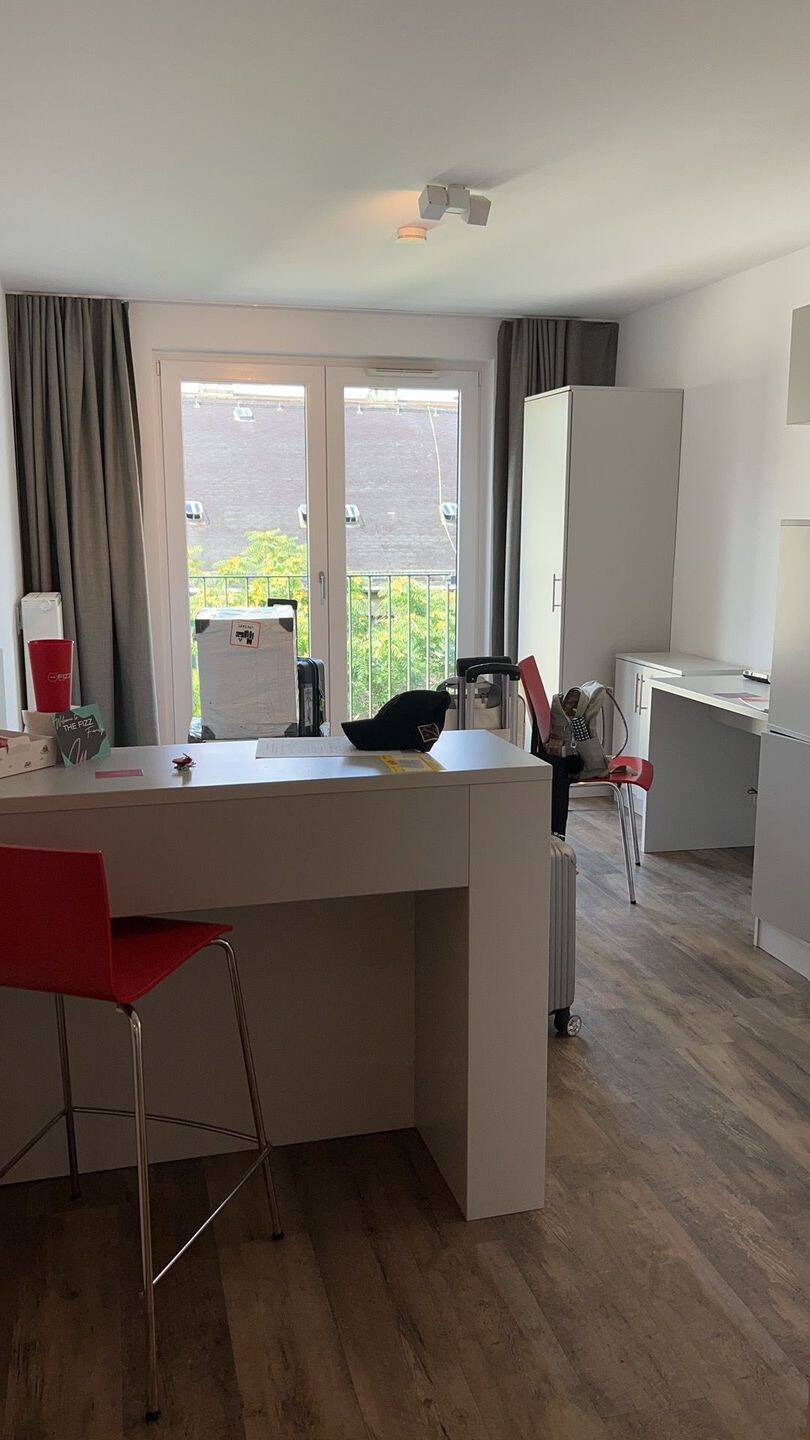 Furnished Studio Apartment in Berlin – Free Gym & Excellent Location Near Ostbahnhof, 10179 Berlin (Mitte)