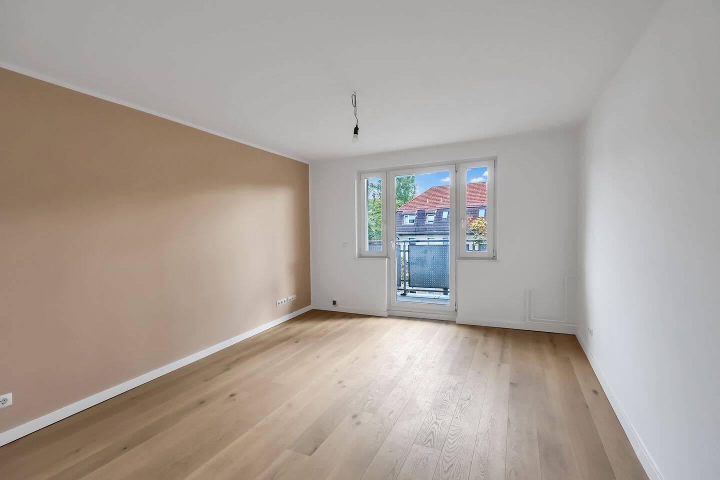 Frisch saniert, modern ausgestattet: 2 Zimmer mit Balkon in Berlin-Lankwitz, 12247 Berlin (Steglitz-Zehlendorf Lankwitz Steglitz)