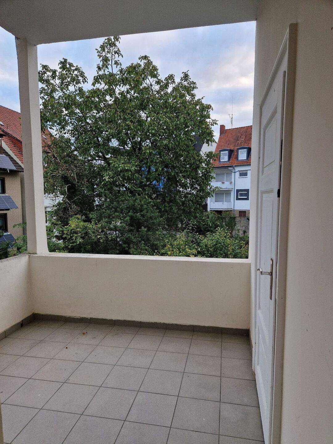 Großzügige 3-Zimmer-Altbau-Wohnung mit Balkon in Osnabrück zentrumsnah, 49088 Osnabrück (Dodesheide Gartlage Sonnenhügel)