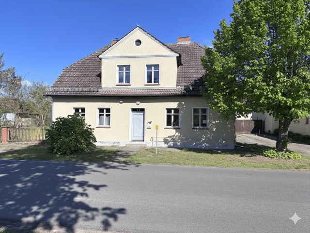 Mit Geschichte – Liebevolles Landhaus mit Altbaucharme auf Erbbaupacht in Wandlitz, 16348 Marienwerder