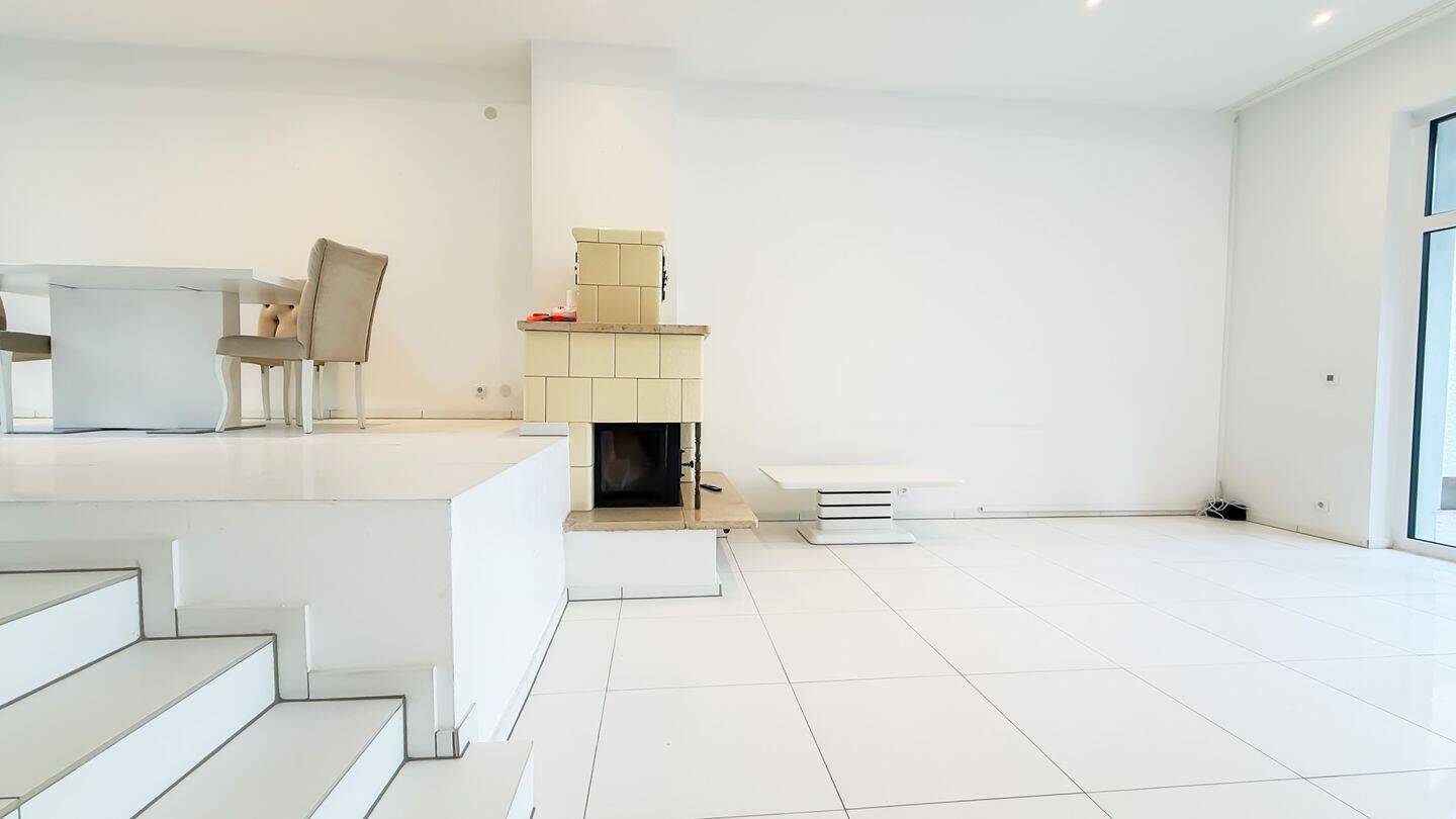 Außergewöhnliches Split-Level-Reihenhaus in Heiligensee: Dachterrasse, PV-Anlage & Privatgarten, 13503 Berlin (Reinickendorf)