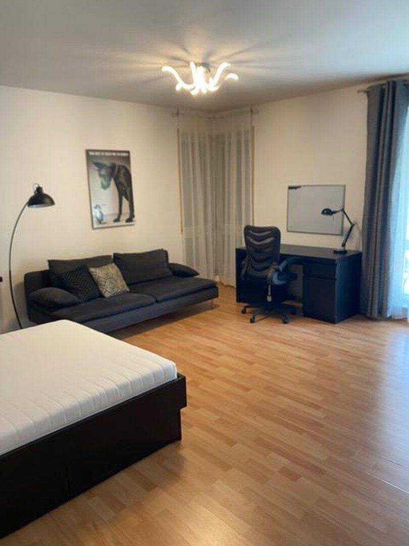 Voll möblierte Wohnung mit Balkon, Einbauküche und Komplettausstattung in Oestrich-Winkel, 65375 Oestrich-Winkel