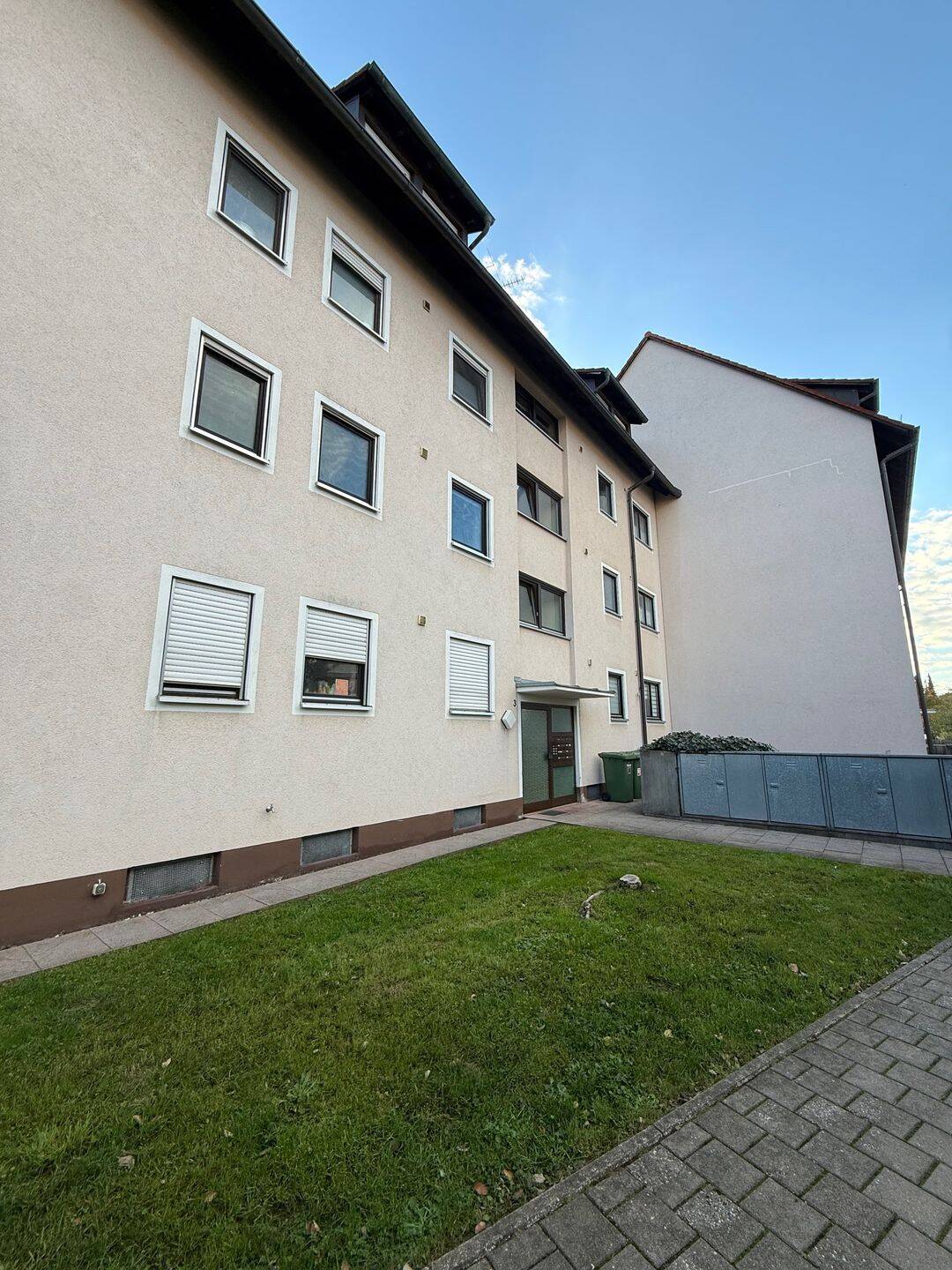 Sonnige Wohnung mit Ausblick, 91154 Roth