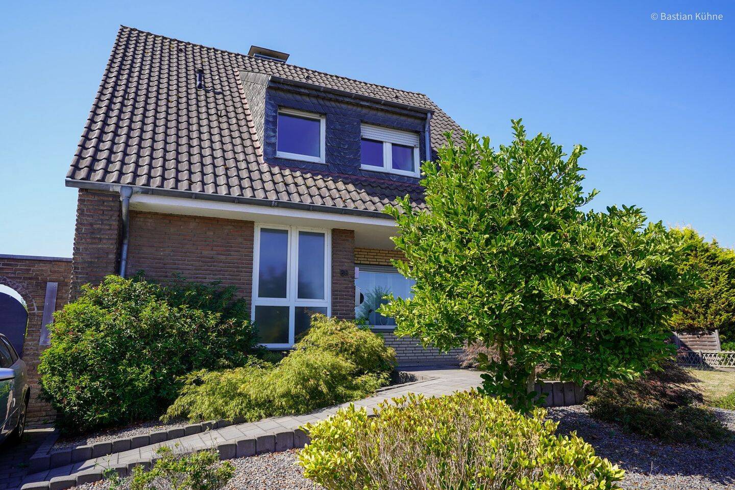 Viel Raum zum Wohlfühlen – Familienhaus mit großem Garten in Alpen, 46519 Alpen