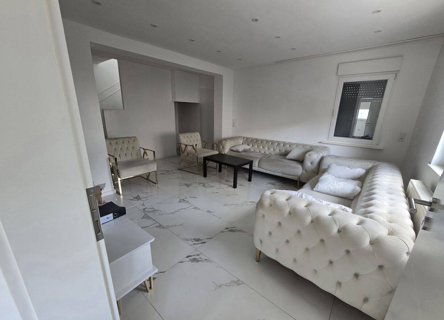 Saniertes Einfamilienhaus mit Südterrasse, Balkon und vielseitigem Raumangebot in Hanau-Großauheim, 63457 Hanau (Großauheim Wolfgang)