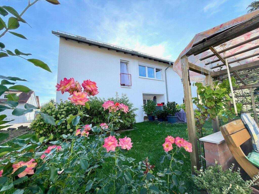 Sanierte Gartengeschosswohnung in ruhiger Lage mit Garage und Stellplatz – nur 3 Parteien, 73642 Welzheim