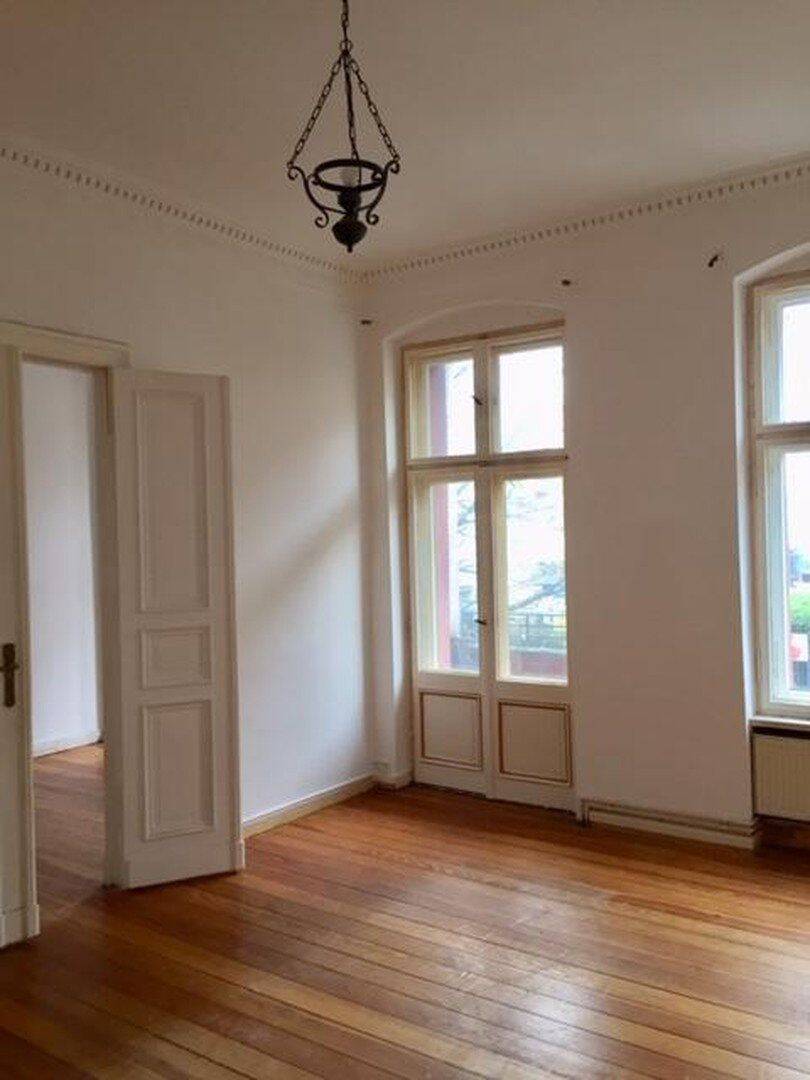 2 Zimmer Wohnung Altbau ab sofort, 10553 Berlin (Mitte Moabit)
