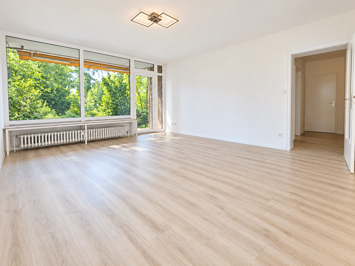 ++ frisch renovierte 3,5-Zimmer-Wohnung mit Terrasse direkt in der Innenstadt ++, 46535 Dinslaken