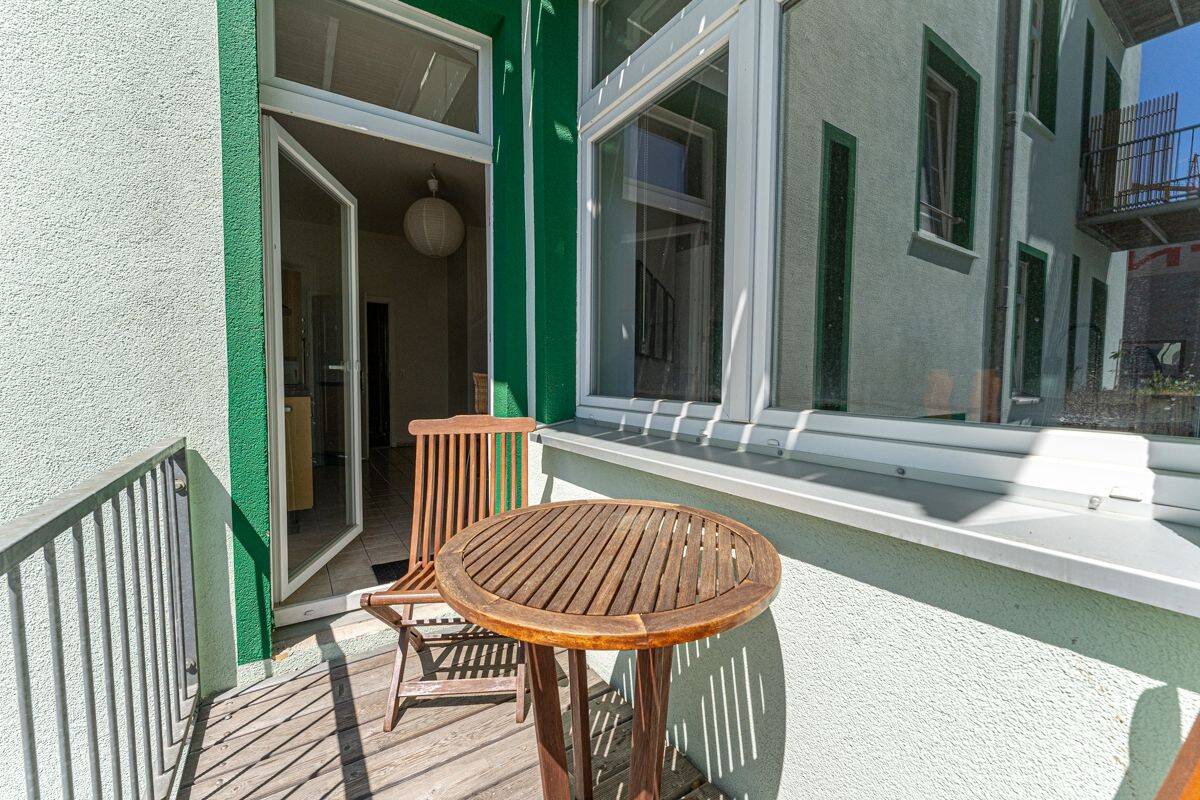 Große, bezugsfreie 3-Zimmer-Wohnung mit Süd-Balkon. Umbau zu 4 Zimmern möglich., 10247 Berlin (Friedrichshain-Kreuzberg Friedrichshain Prenzlauer Berg)