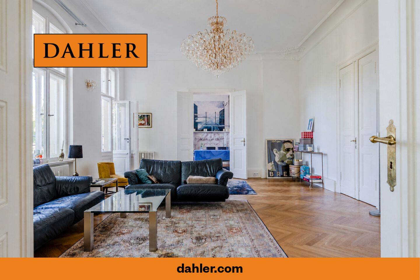 A stately, historic apartment with stucco detailing, not far from „Neuer Garten“, 14469 Potsdam