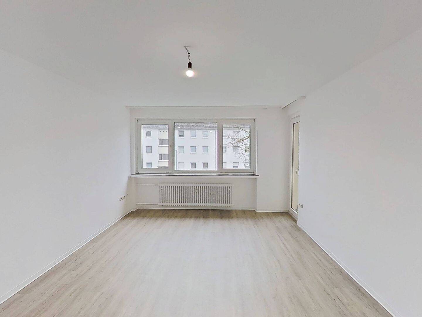 Komfortabel ausgestattete 4-Zimmer-Wohnung mit BALKON, 33104 Paderborn