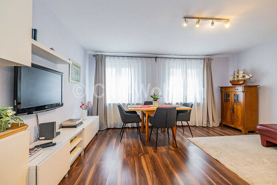 Modern eingerichtete 4-Zimmer- Wohnung in Hamburg-Fuhlsbüttel, 22335 Hamburg (Hamburg-Nord Alsterdorf Fuhlsbüttel Groß Borstel Ohlsdorf)