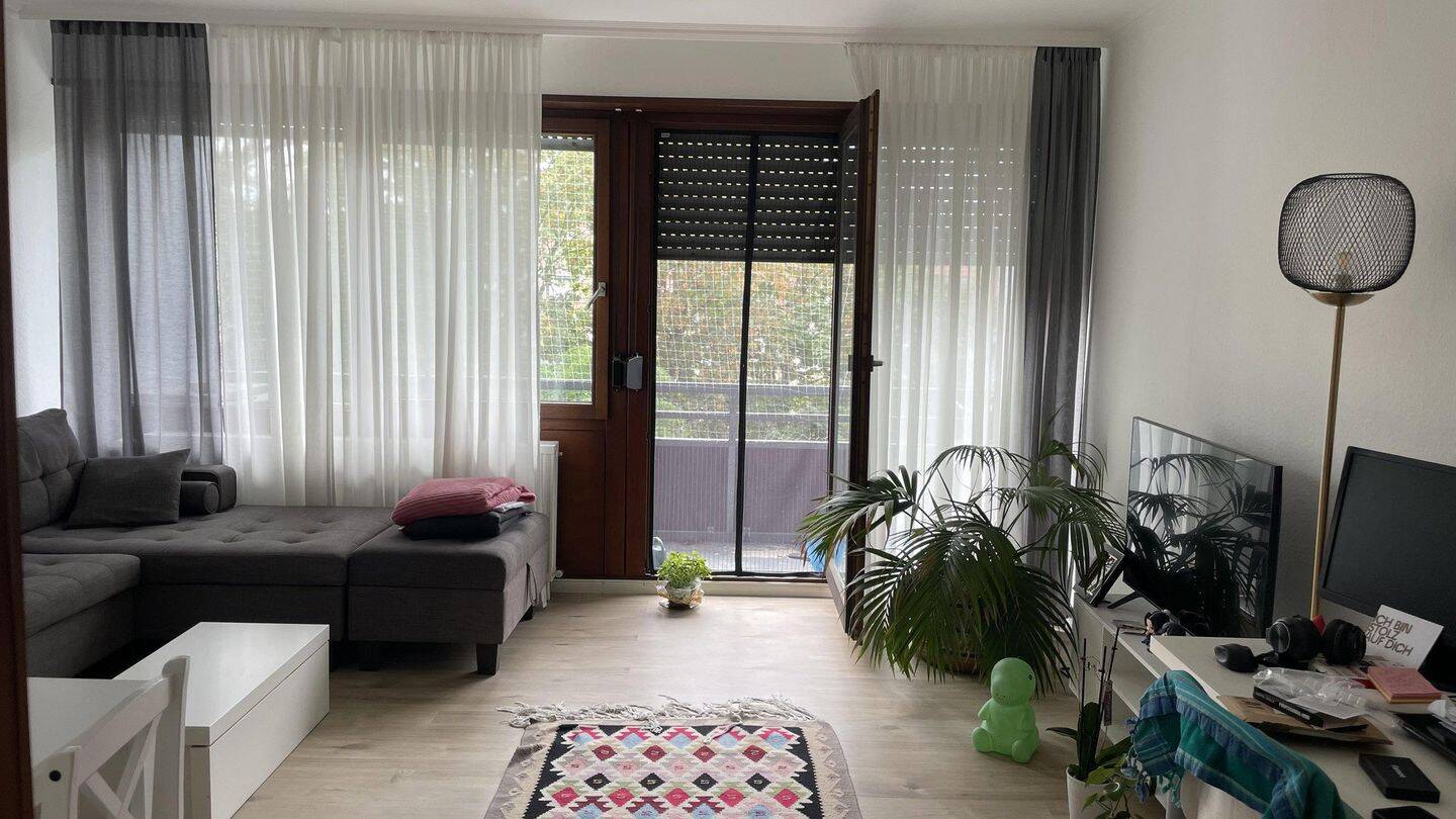 2 Zimmer Wohnung mit 2 Balkonen, 68199 Mannheim (Almenhof Neckarau)