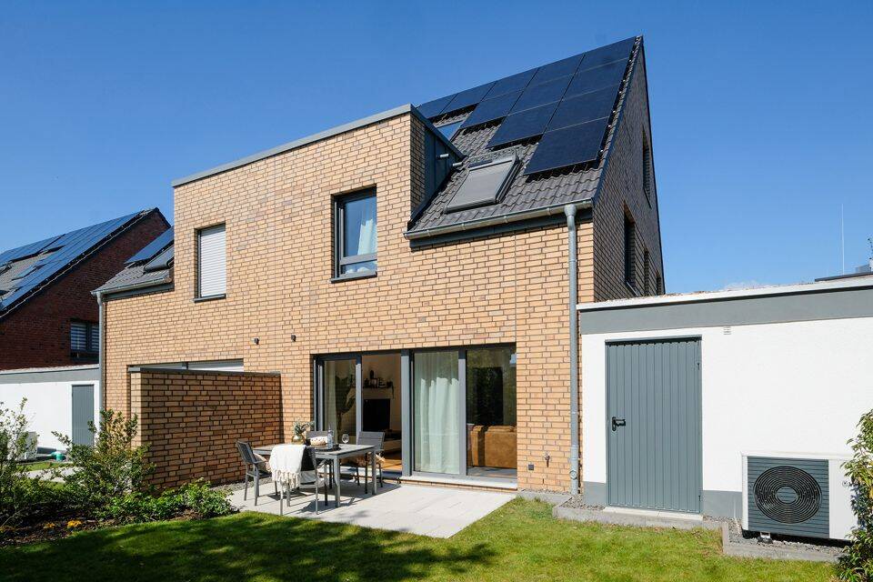 Wir verkaufen unser Musterhaus in Leverkusen!, 51377 Leverkusen (Alkenrath Manfort Schlebusch Steinbüchel)