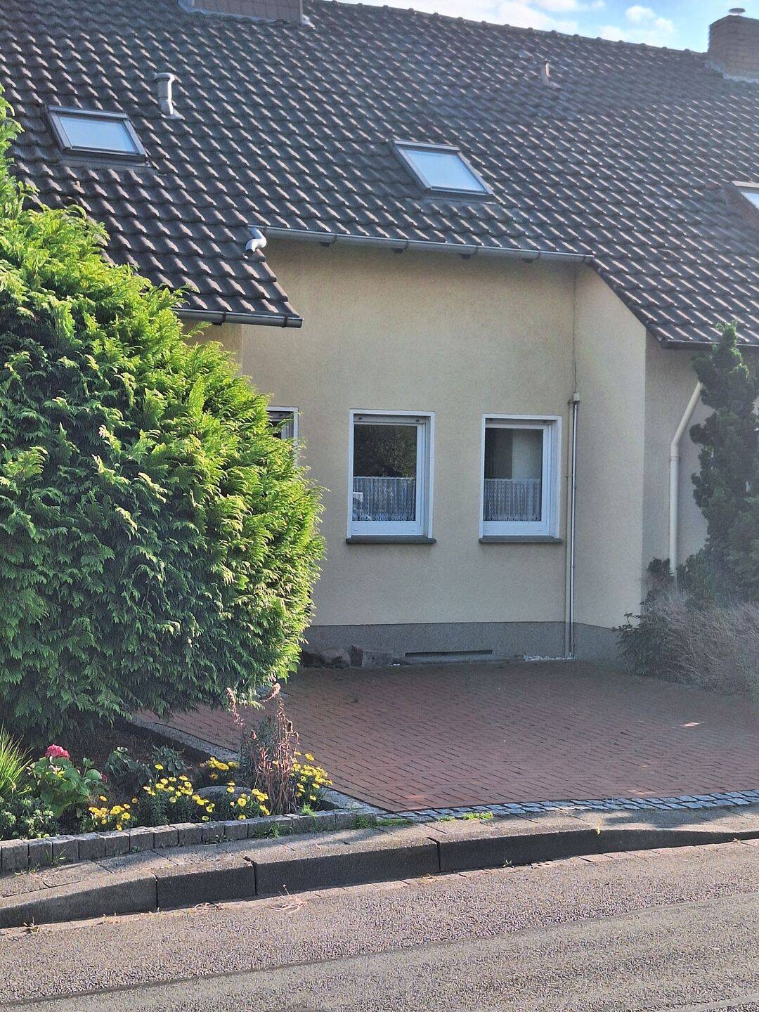 Praktisches familientaugliches Reihenmittelhaus in gesuchter Lage im Staatsbad Salzuflen, 32108 Bad Salzuflen