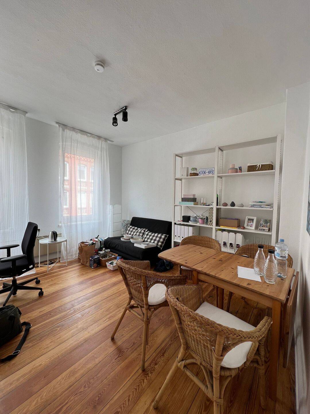 Gepflegte 2-Zimmer-Altbauwohnung mit Balkon in Kiel-Südfriedhof, 50 m², 24114 Kiel (Südfriedhof)