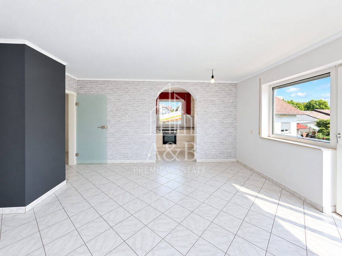 ** Helle Räume, stilvolles Ambiente – 3-ZKB mit großem Balkon **, 65719 Hofheim am Taunus