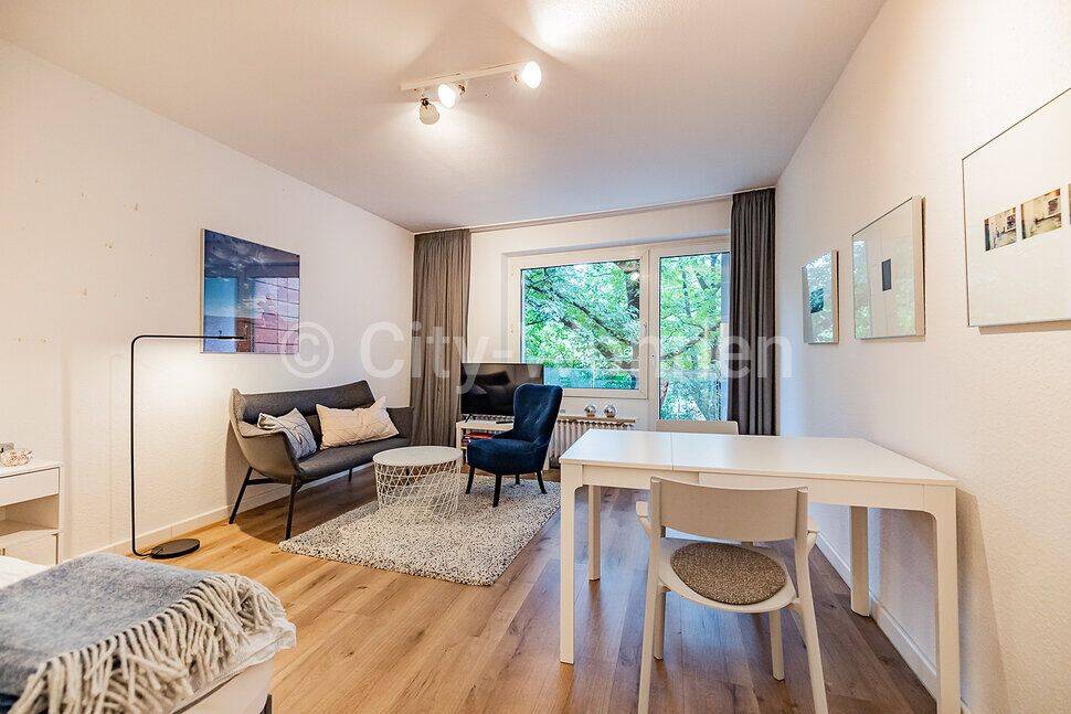 Möbliertes 1-Zimmer Apartment mit Süd-Balkon in Hamburg-Eilbek, 22089 Hamburg (Mitte)