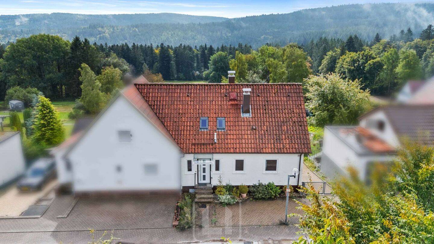 DHH mit Fernblick | Gartenidylle | Raum für Ihre Lebensvision & Gestaltungsspielraum, 75335 Dobel