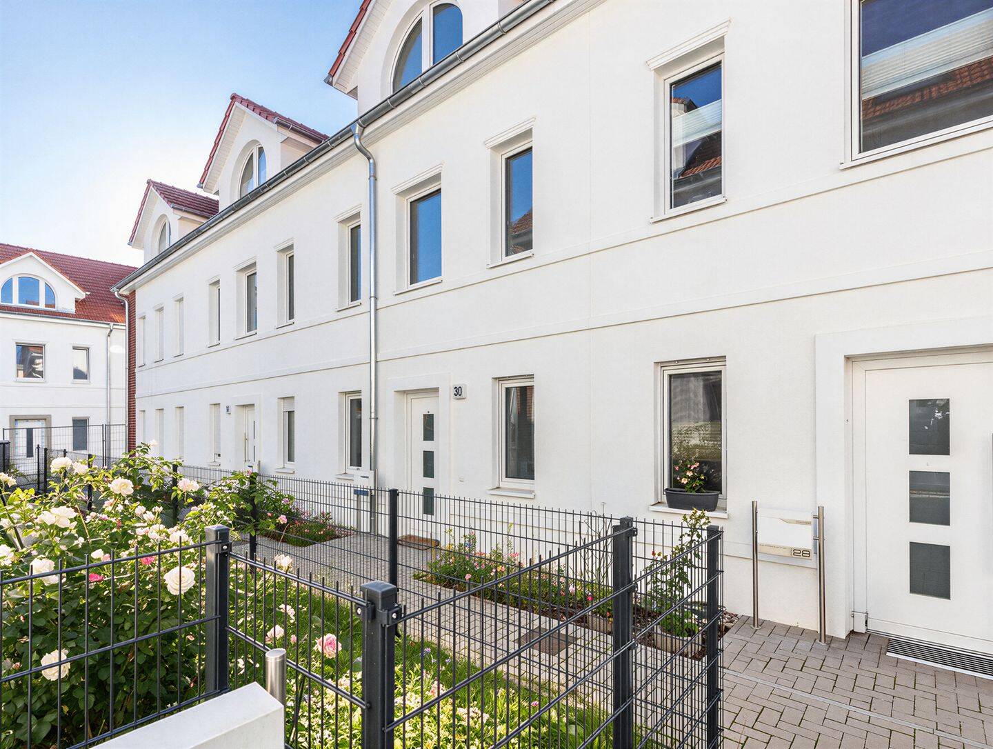 Modern Family – Ein neues Zuhause für die ganze Familie zwischen Natur und Berliner Stadtleben, 13059 Berlin (Lichtenberg Hohenschönhausen Kleingartenanlage Falkenhöhe Nord Neu-Hohenschönhausen Wartenberg)