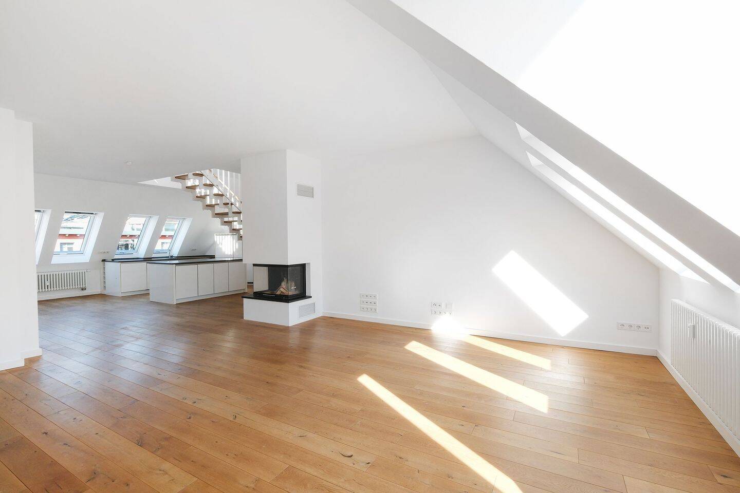 Historie trifft Moderne: Penthouse mit Dachterrasse in der ehemaligen Hutfabrik, 10437 Berlin (Pankow Prenzlauer Berg)