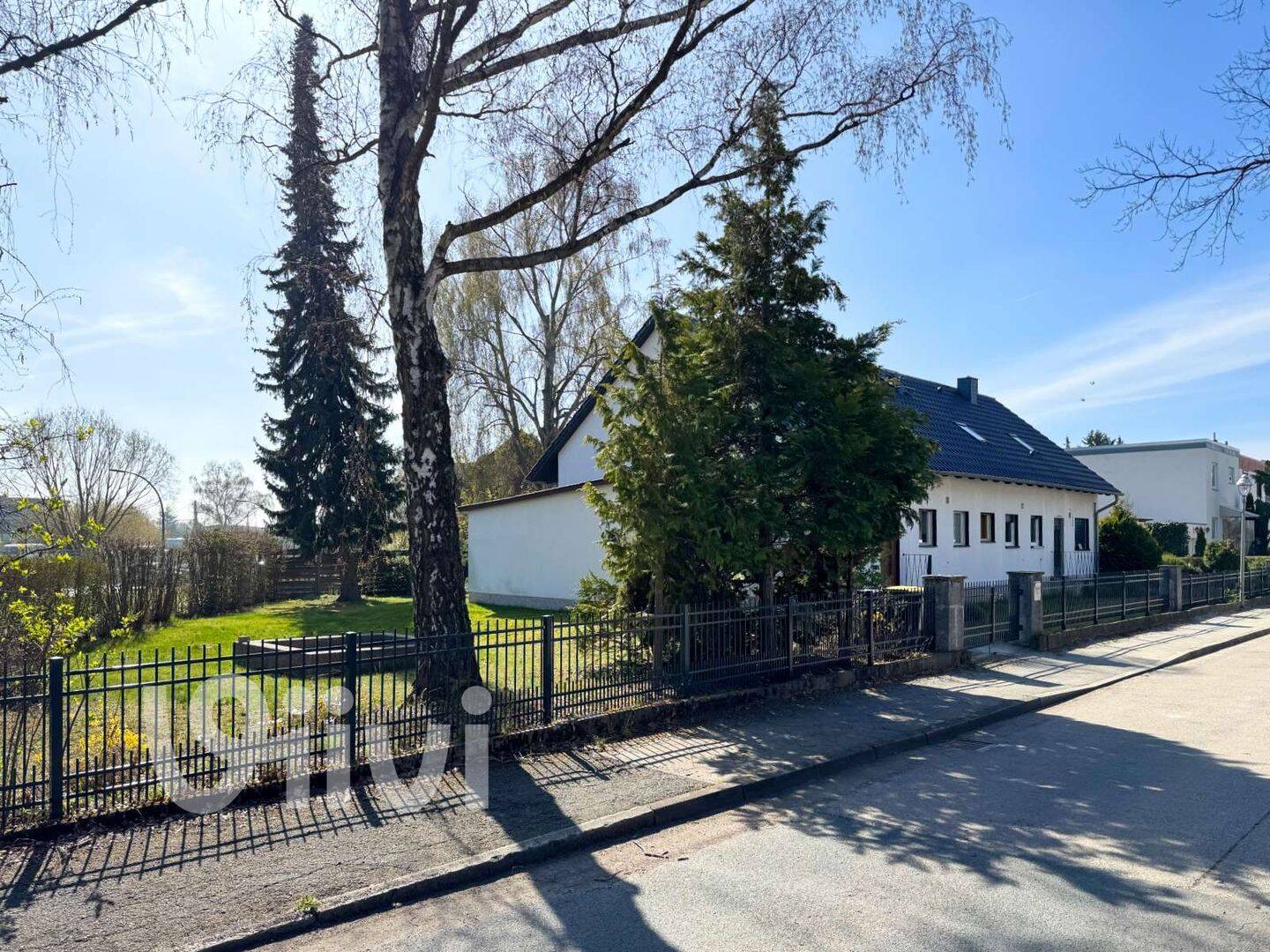 Doppelhaushälfte mit viel Potential in Marienfelde: 115 m², Terrasse, gr. Garten, Keller, Garage, 12277 Berlin (Tempelhof-Schöneberg Mariendorf Marienfelde)
