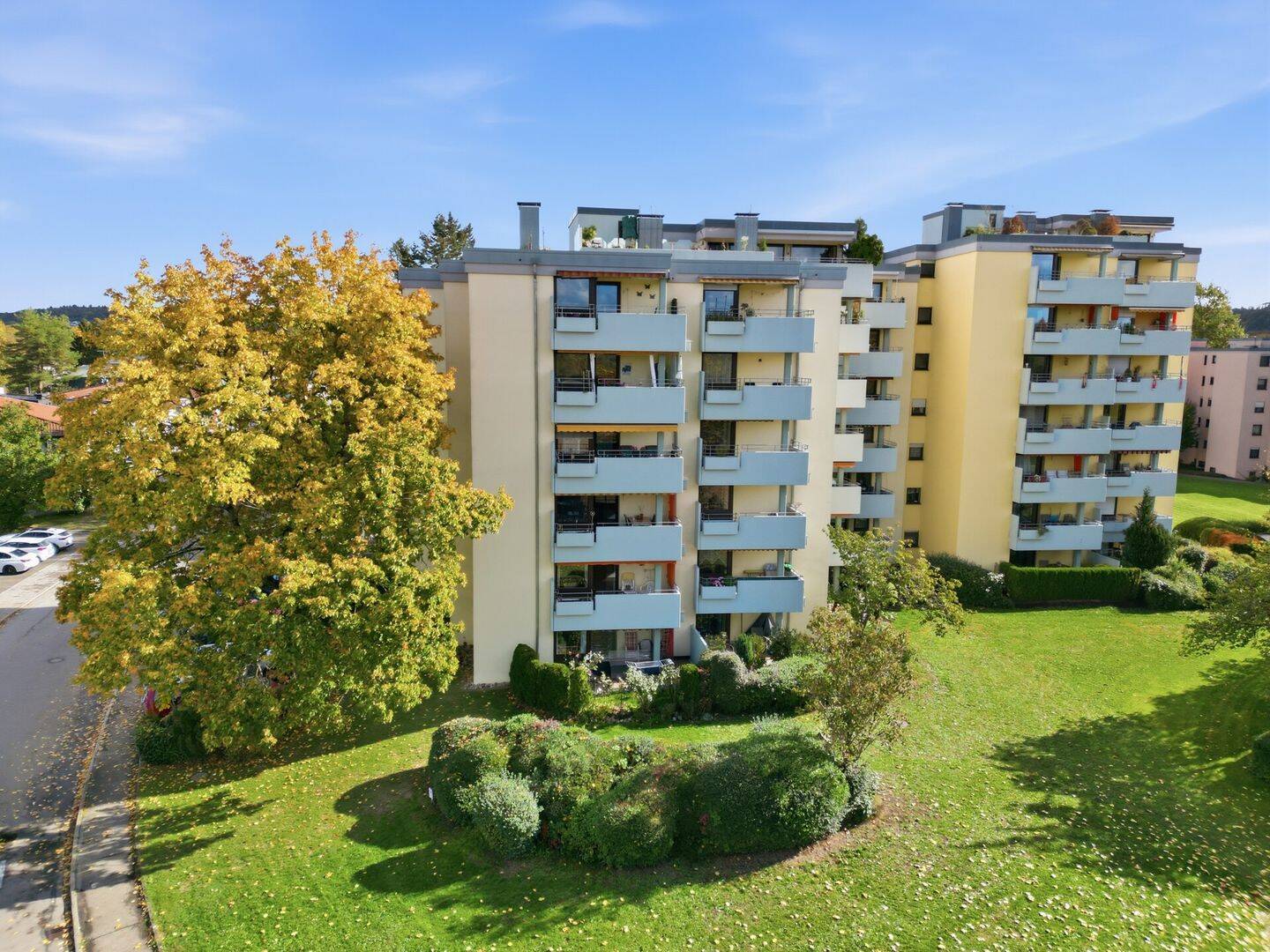 Großzügige 5-Zi.-Whg mit Weitblick, Balkon und TG-Stellplatz – sofort bezugsfrei!, 88250 Weingarten