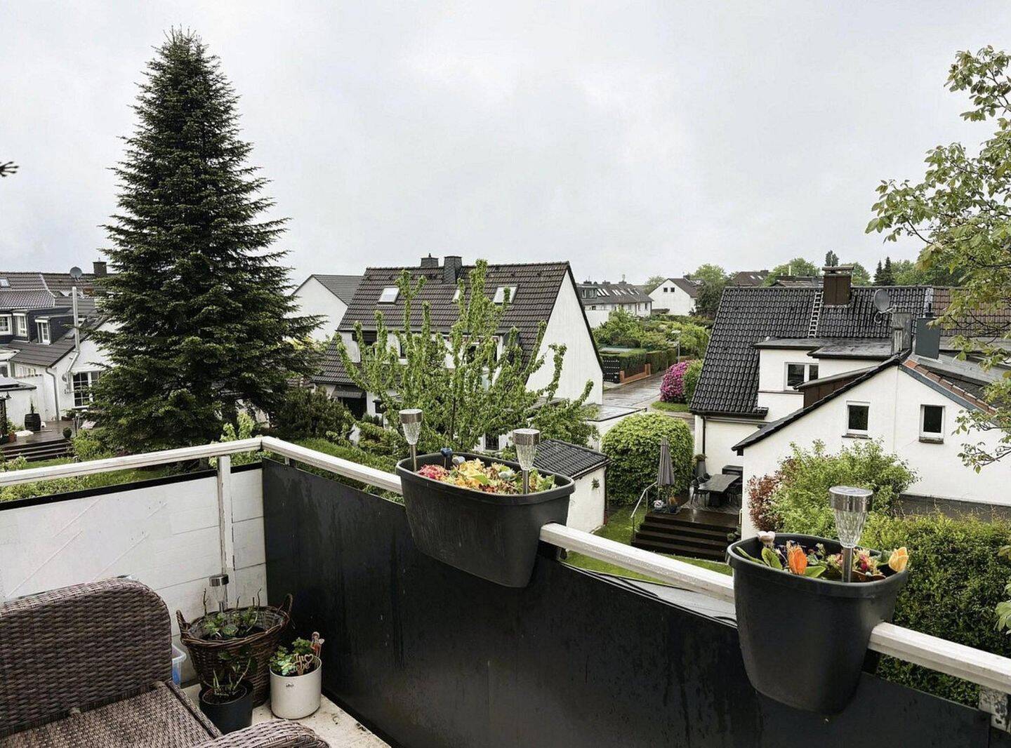 Kernsanierte DG-Wohnung mit Südbalkon, Klima & Möglichkeit für 2 Wohneinheiten, 45149 Essen (Fulerum Haarzopf Margarethenhöhe)