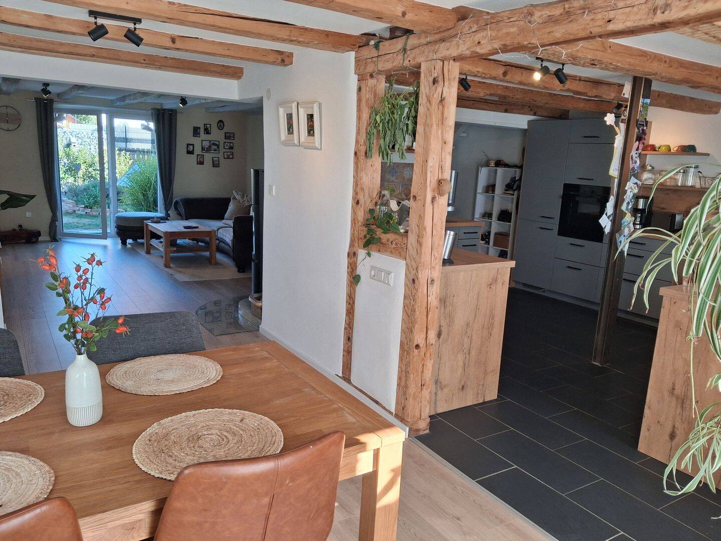 Charmante und moderne Doppelhaushälfte zum Wohlfühlen – das perfekte Zuhause für Paare und Familien, 88605 Meßkirch