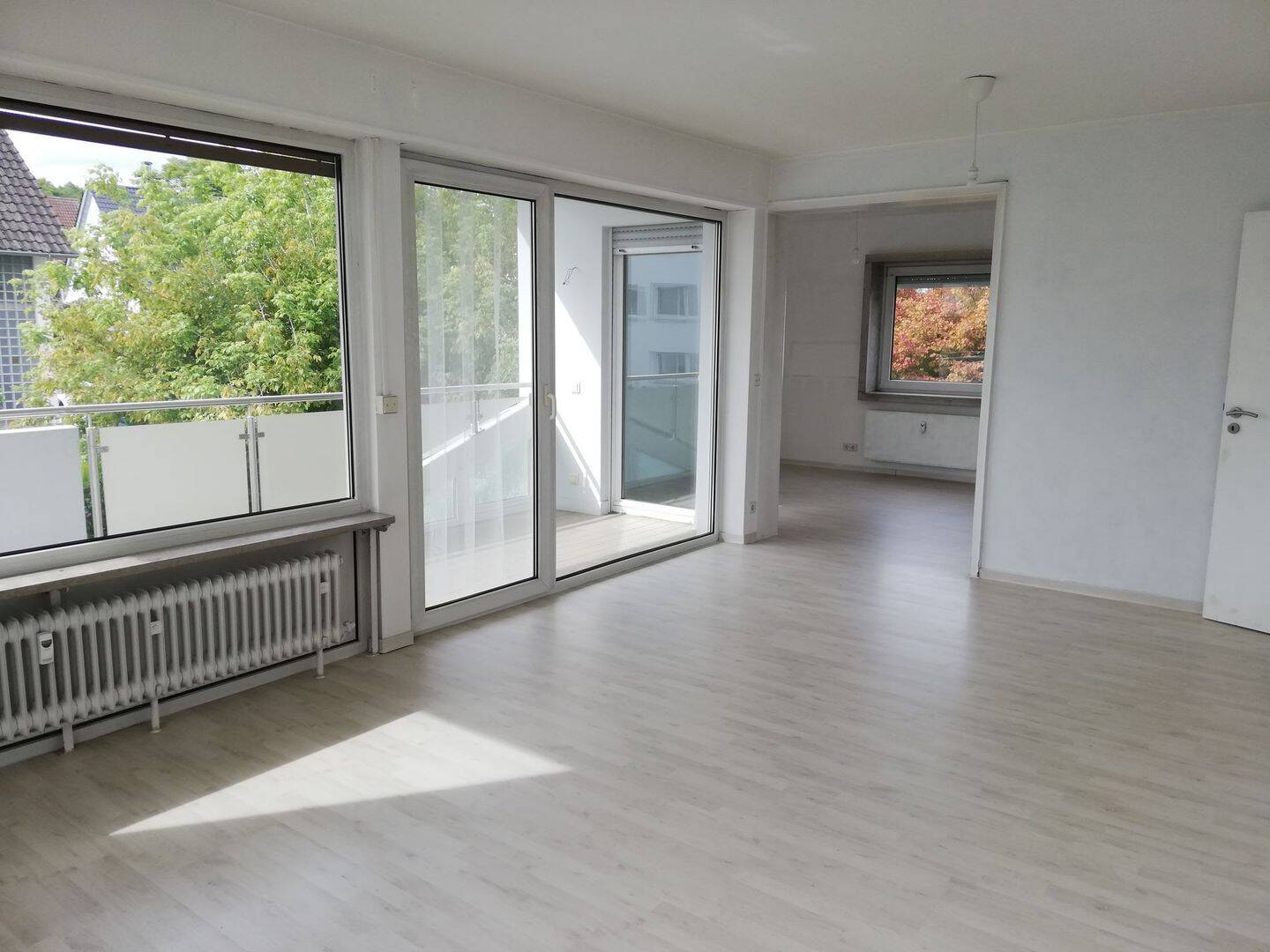 Außergewöhnliche Single-/Paar-Wohnung in gehobenem Stadtrandviertel HOHENECK, 71642 Ludwigsburg