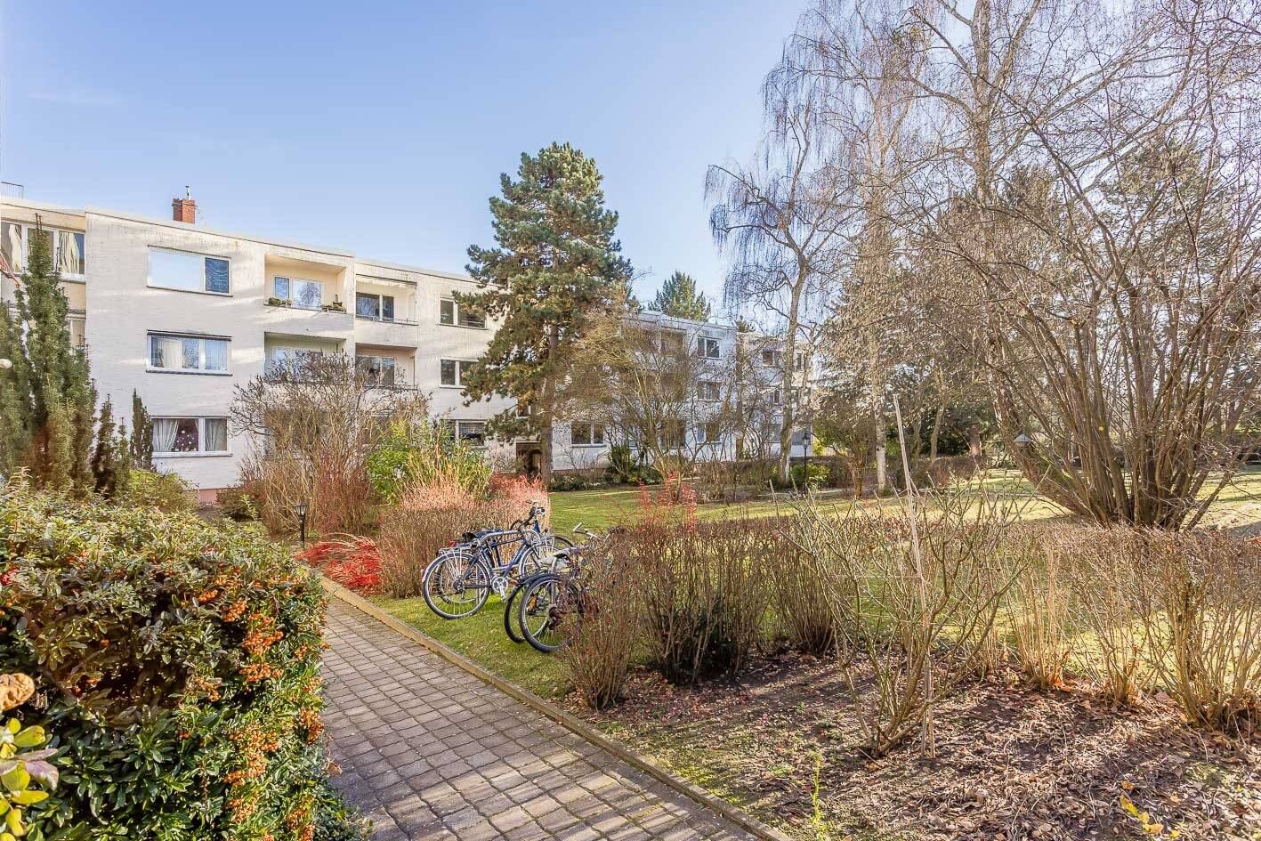 Sofort bezugsfrei! Erstklassige Wohnung mit herrlichen Grünblick!, 12109 Berlin (Tempelhof-Schöneberg)
